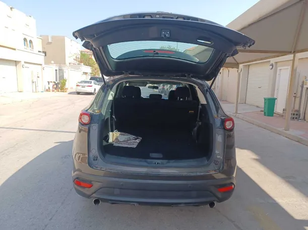 Car image 18