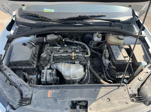 Car image 24