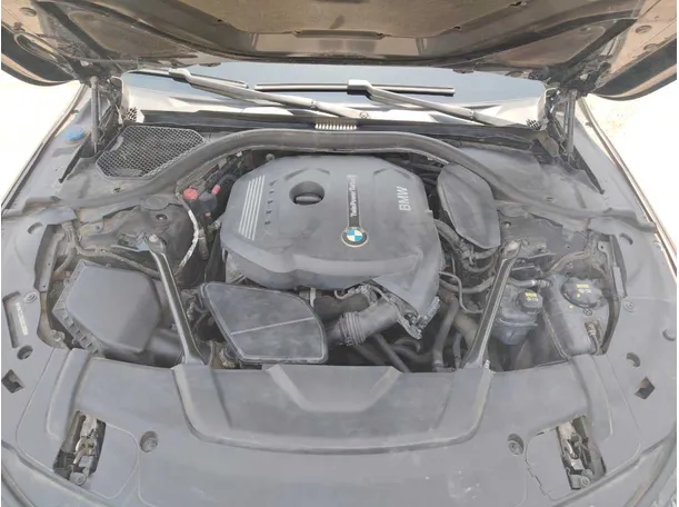 Car image 40