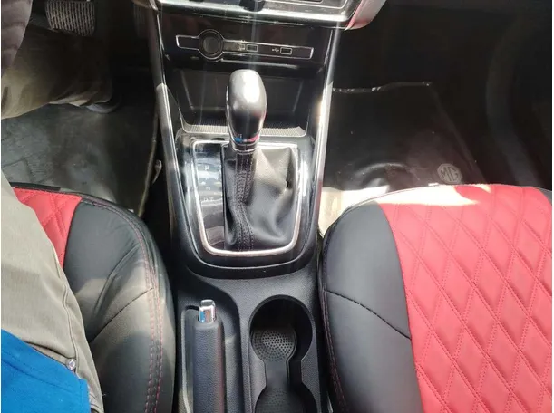 Car image 21