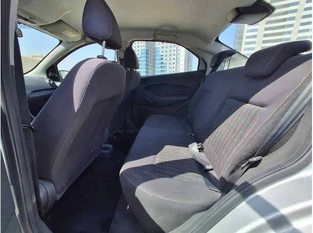 Car image 13
