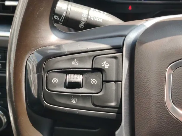 Car image 28