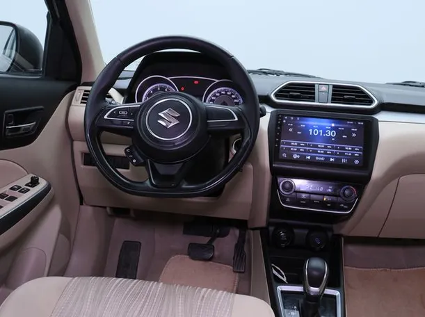 Car image 15