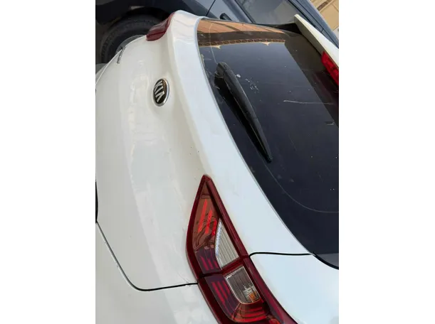 Car image 31