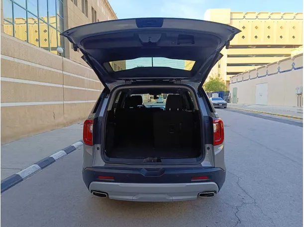 Car image 33