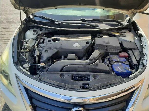 Car image 15