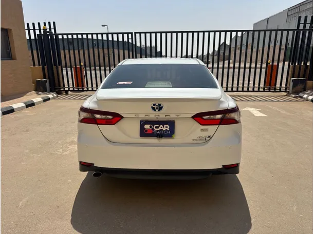 Car image 6
