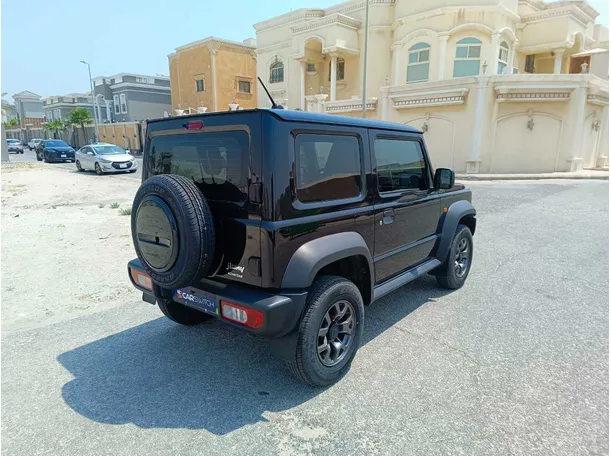 Car image 5