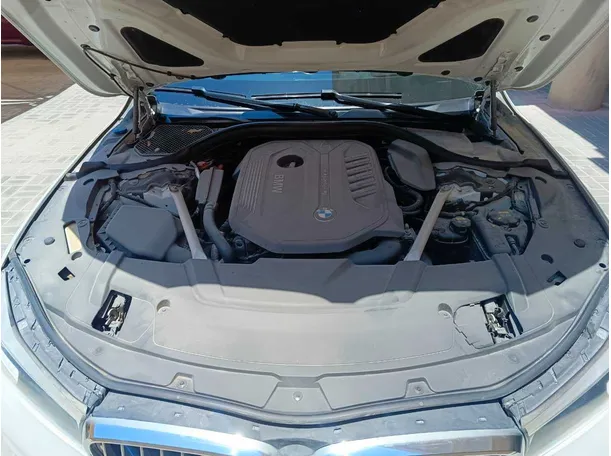 Car image 43