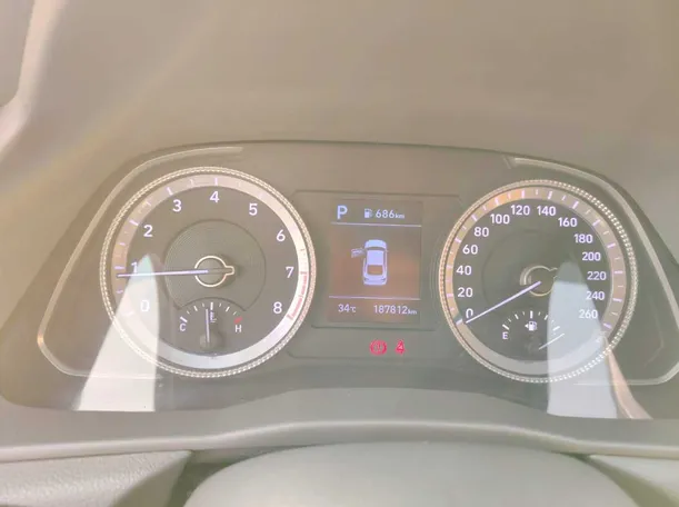 Car image 32