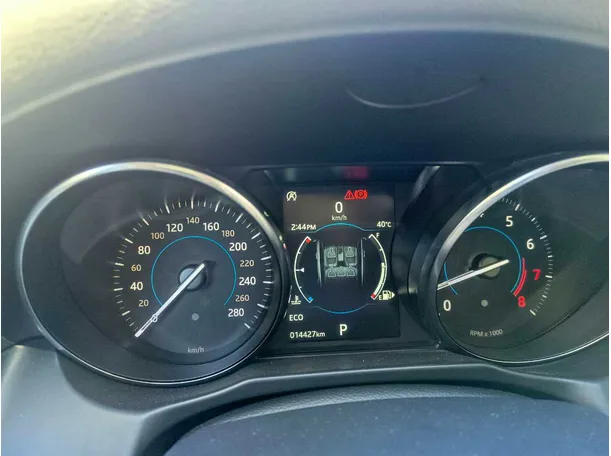 Car image 30