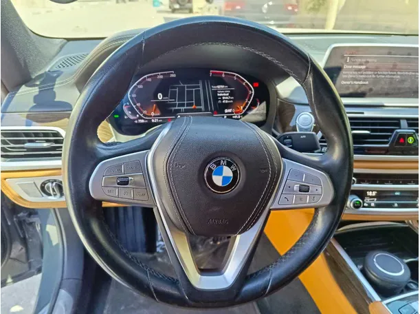 Car image 29