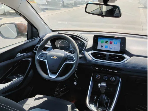 Car image 18
