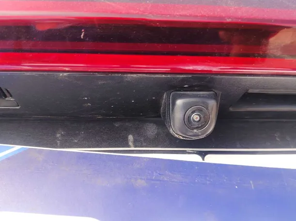 Car image 28