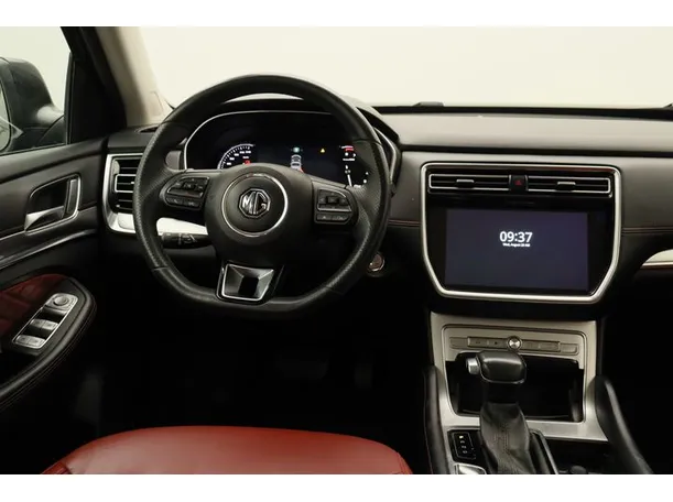 Car image 15