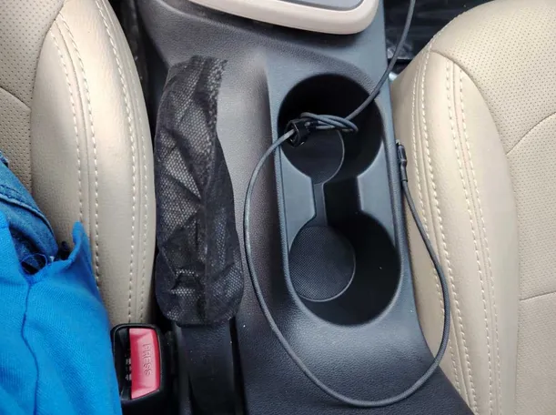 Car image 35