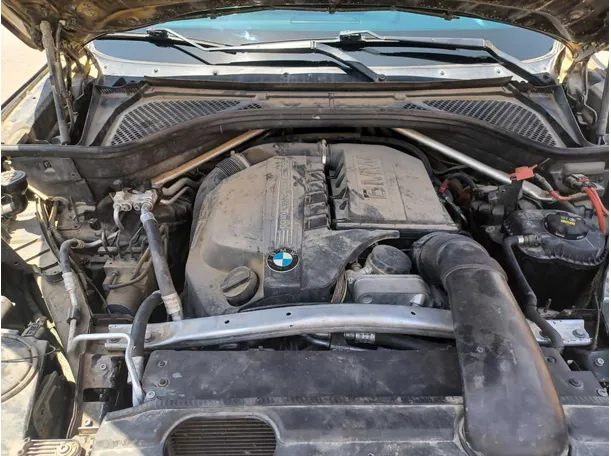 Car image 23