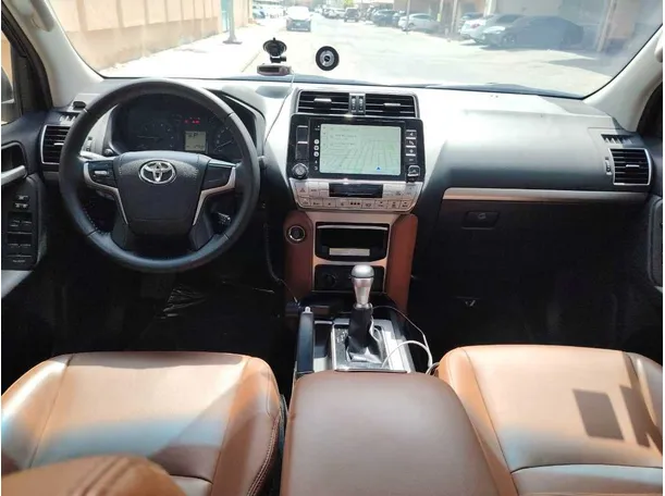 Car image 22