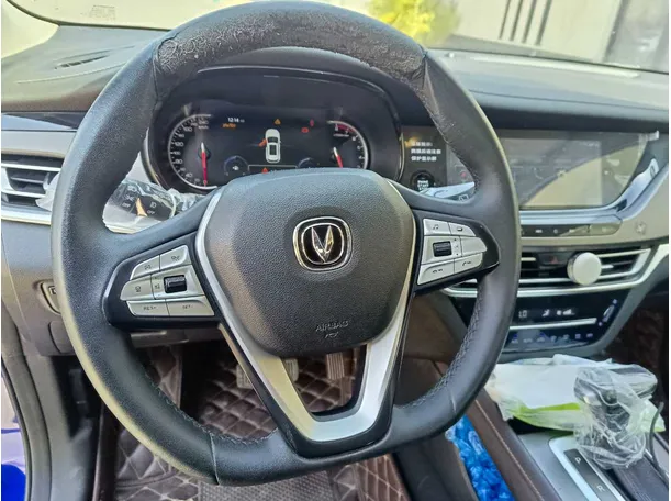 Car image 23