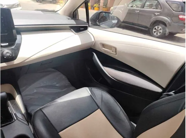 Car image 33