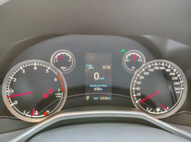 Car image 25