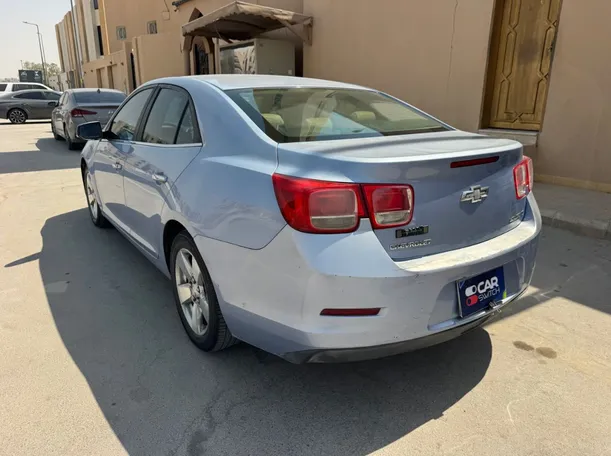 Car image 7