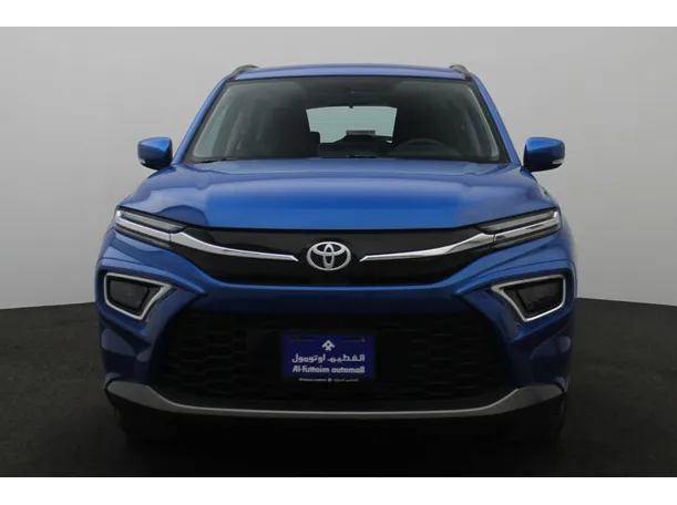 Car image 11