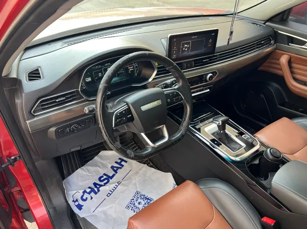 Car image 11