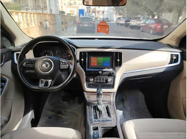 Car image 24