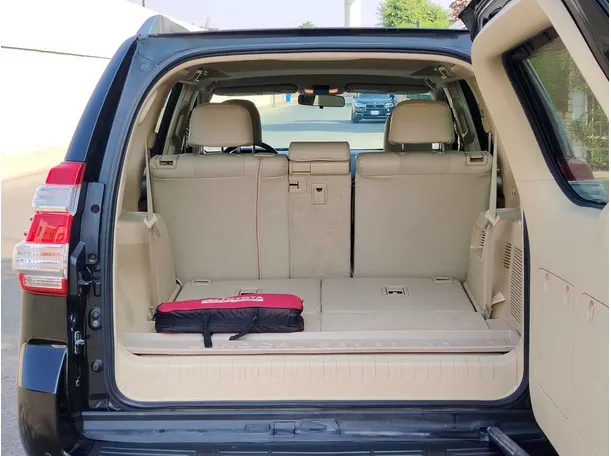 Car image 29