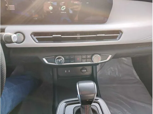 Car image 28