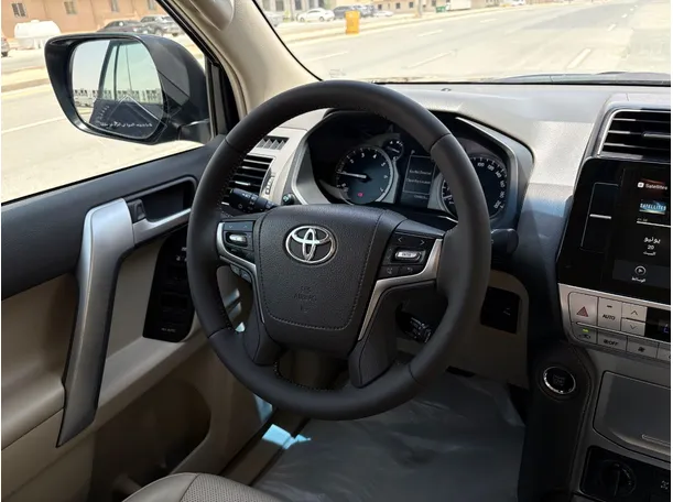 Car image 21