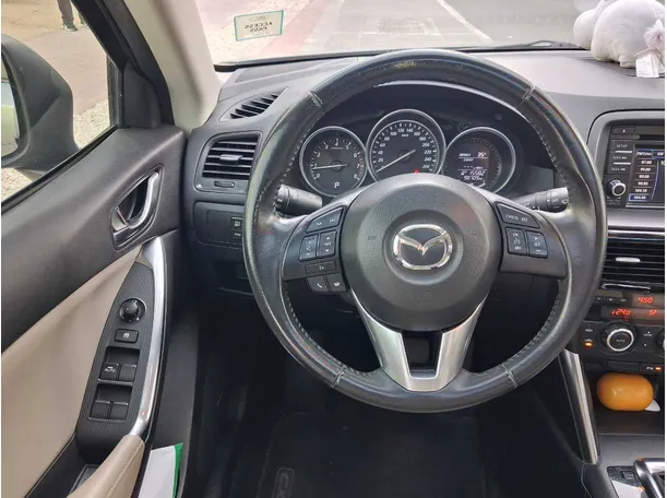 Car image 16