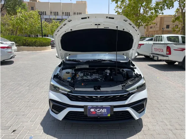 Car image 24