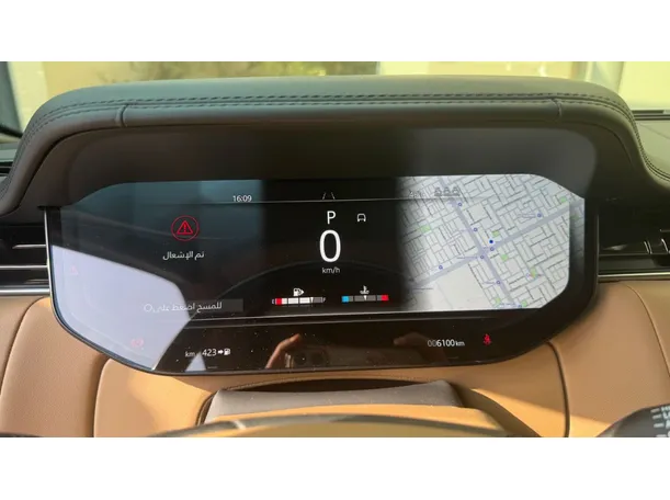 Car image 21