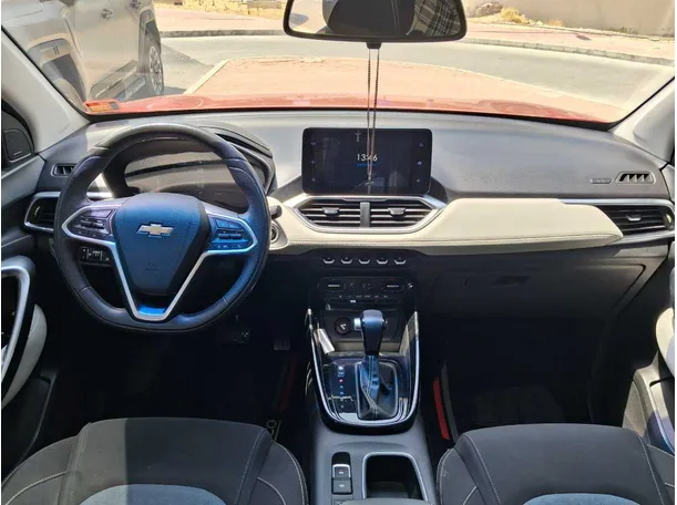 Car image 24