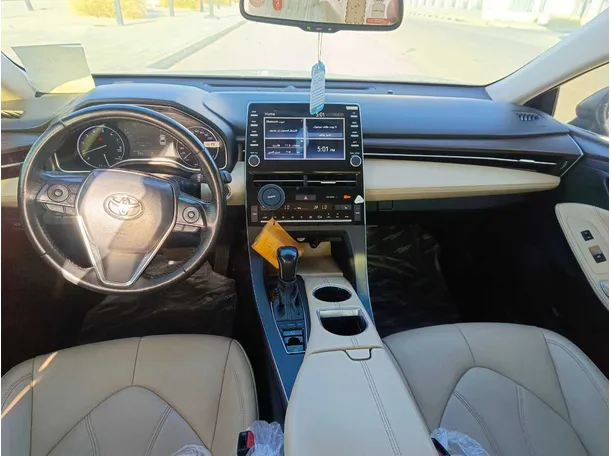 Car image 23