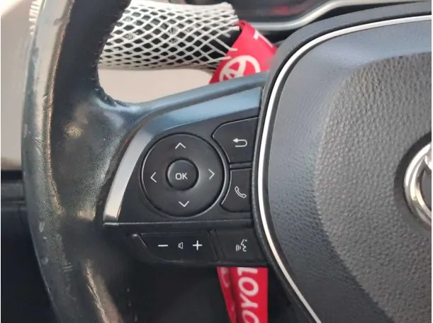 Car image 27