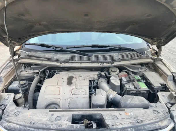 Car image 24