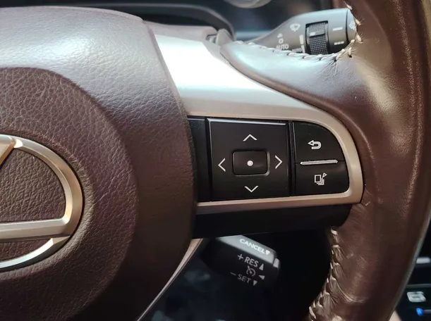 Car image 28