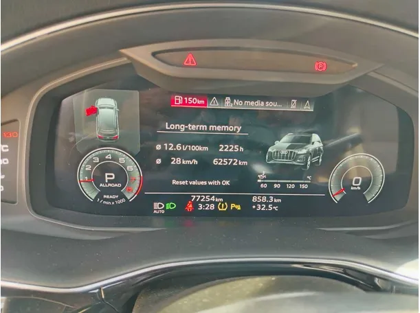 Car image 25