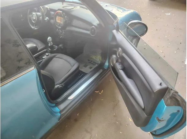 Car image 33