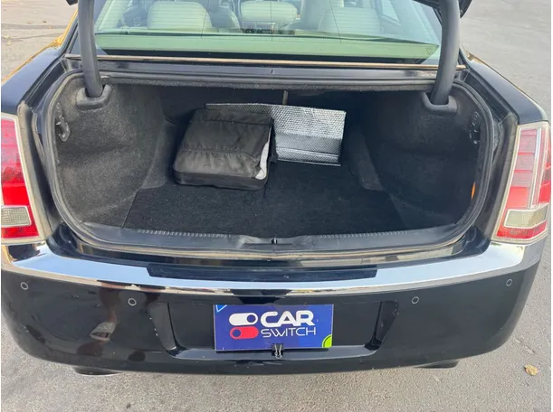 Car image 19