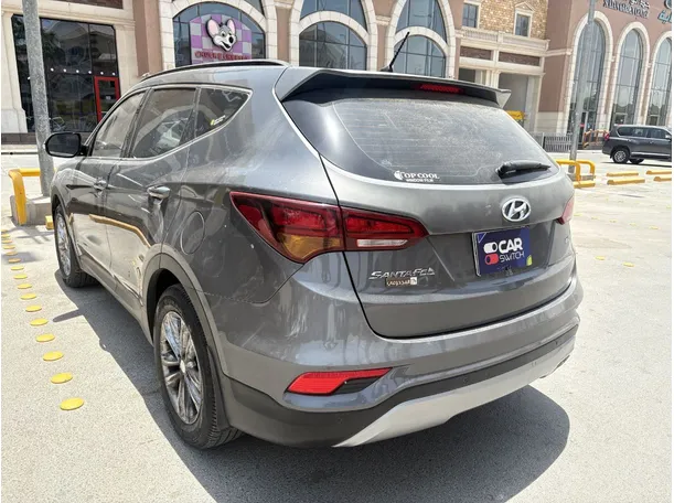 Car image 7