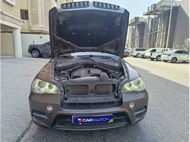 Car image 32