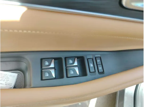 Car image 42