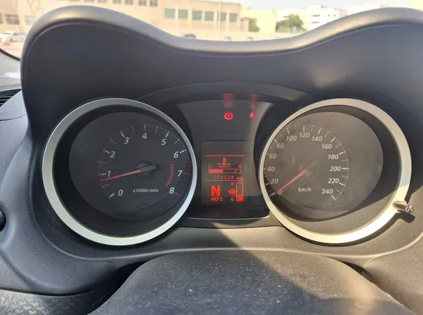 Car image 18