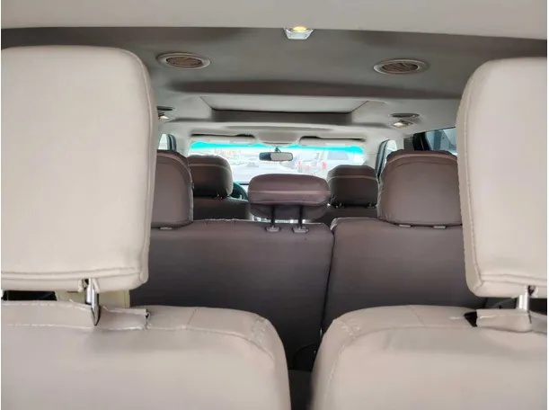 Car image 27