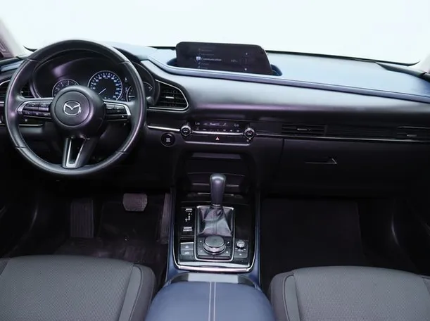Car image 8