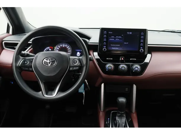 Car image 15